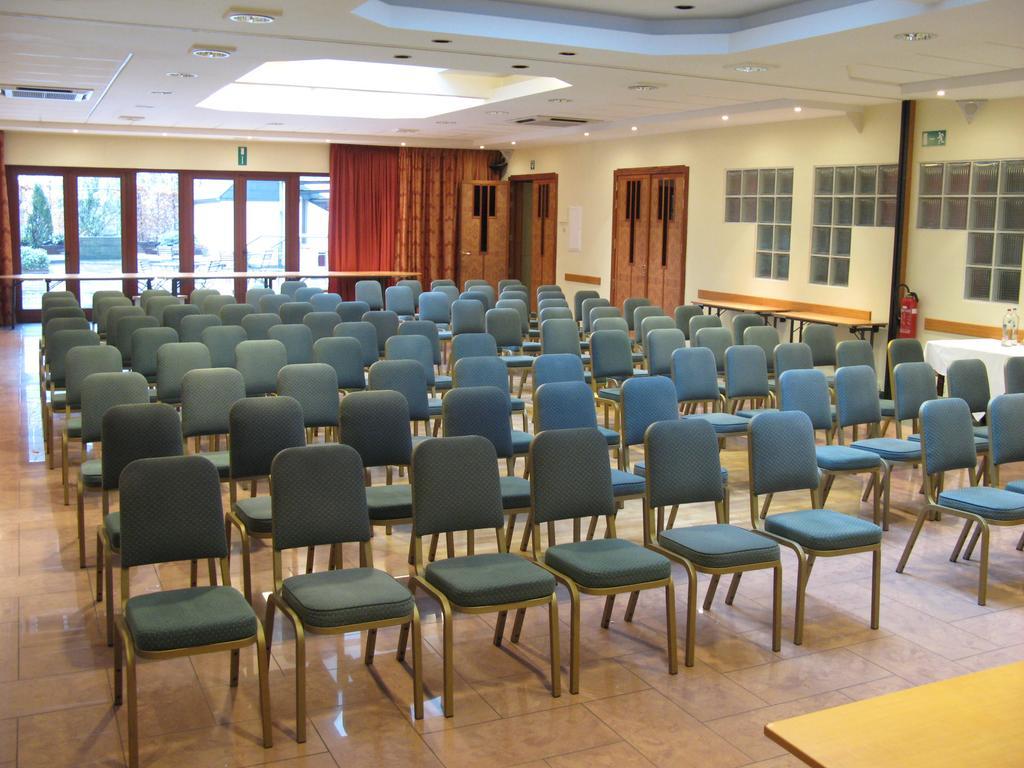 Saint-Gilles Hotel Best Western County House מראה חיצוני תמונה