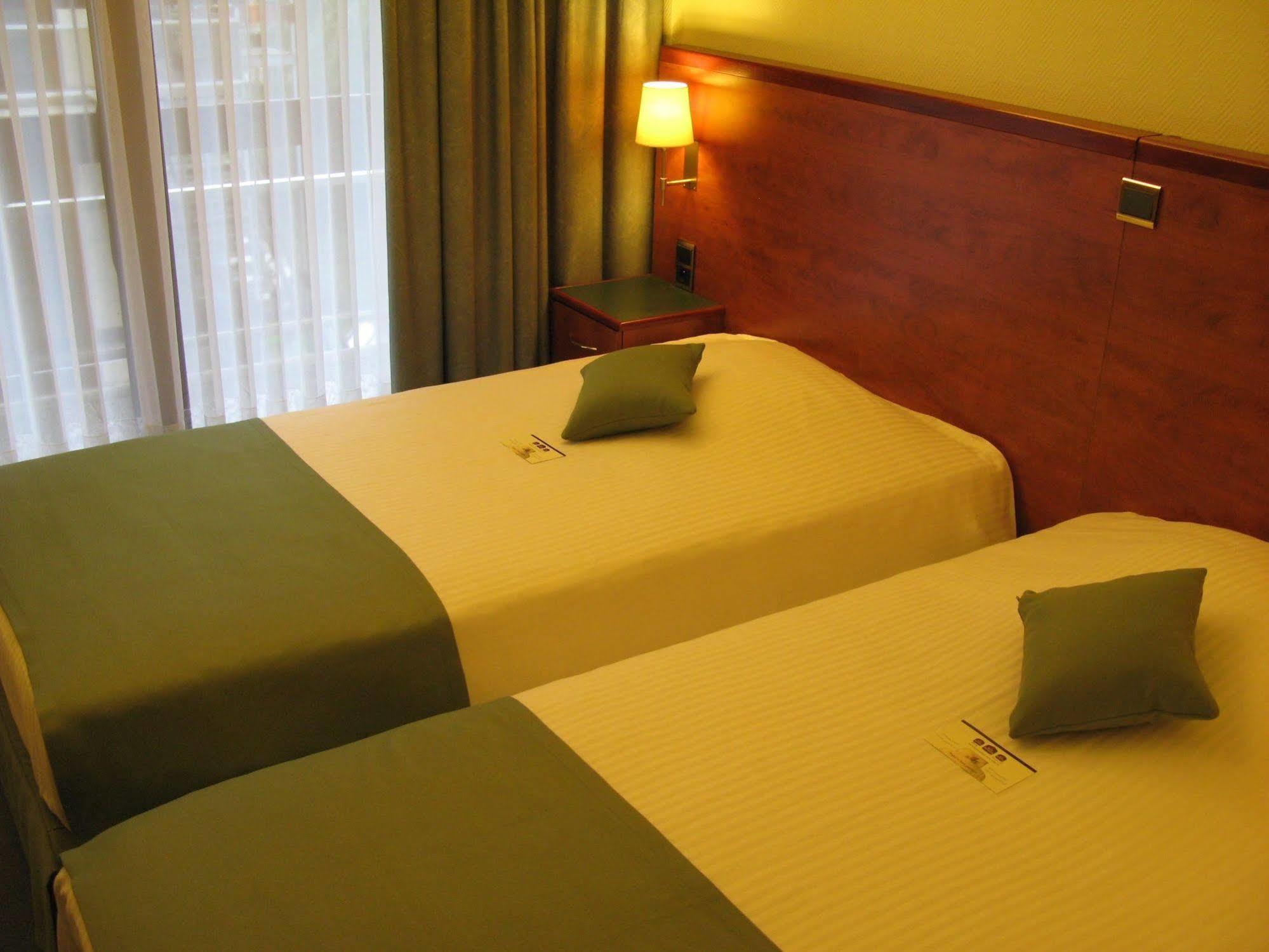 Saint-Gilles Hotel Best Western County House מראה חיצוני תמונה